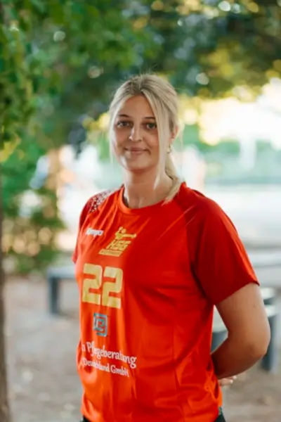 Lara Böcher